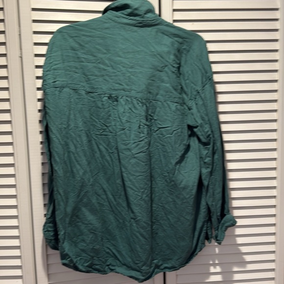 Splendid green button down - Picture 3 of 3